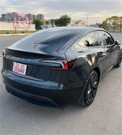 تێسلا مۆدێل 3